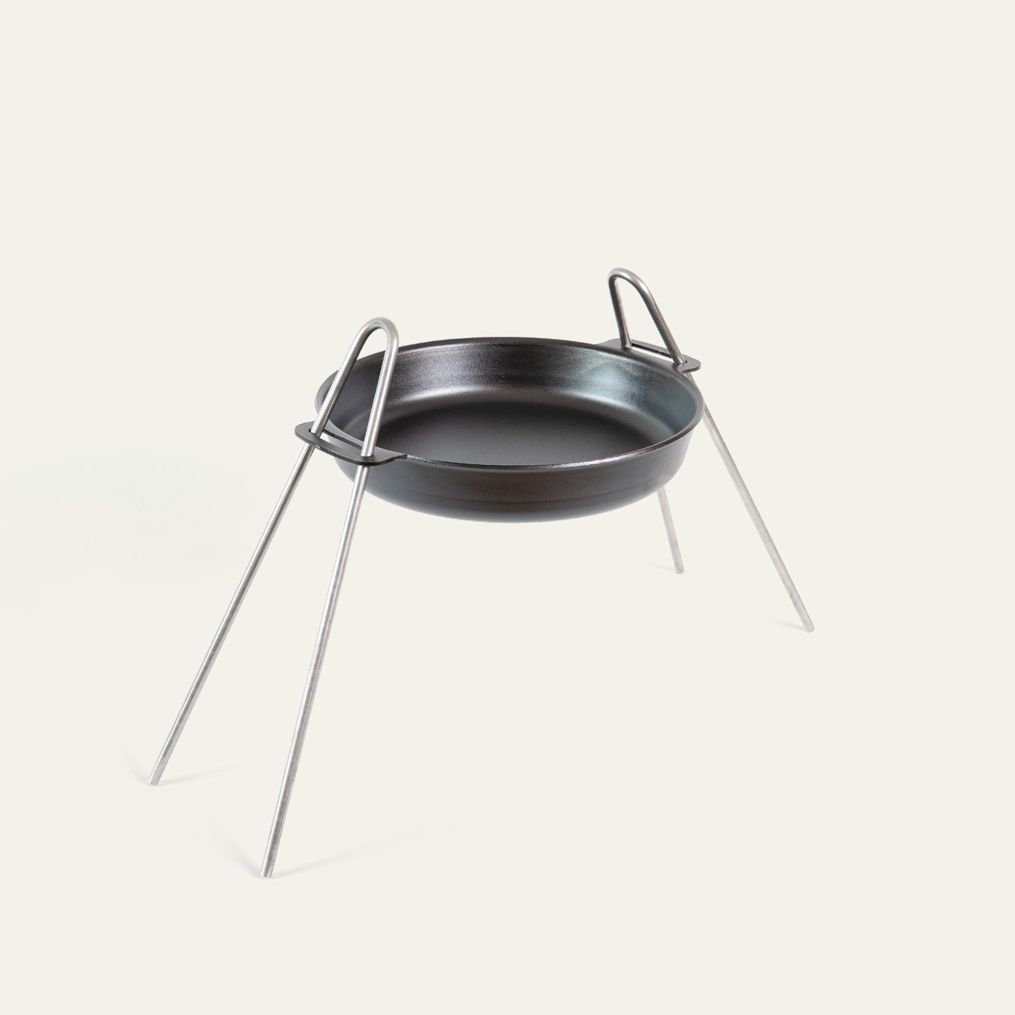 Frying pan + fire stand